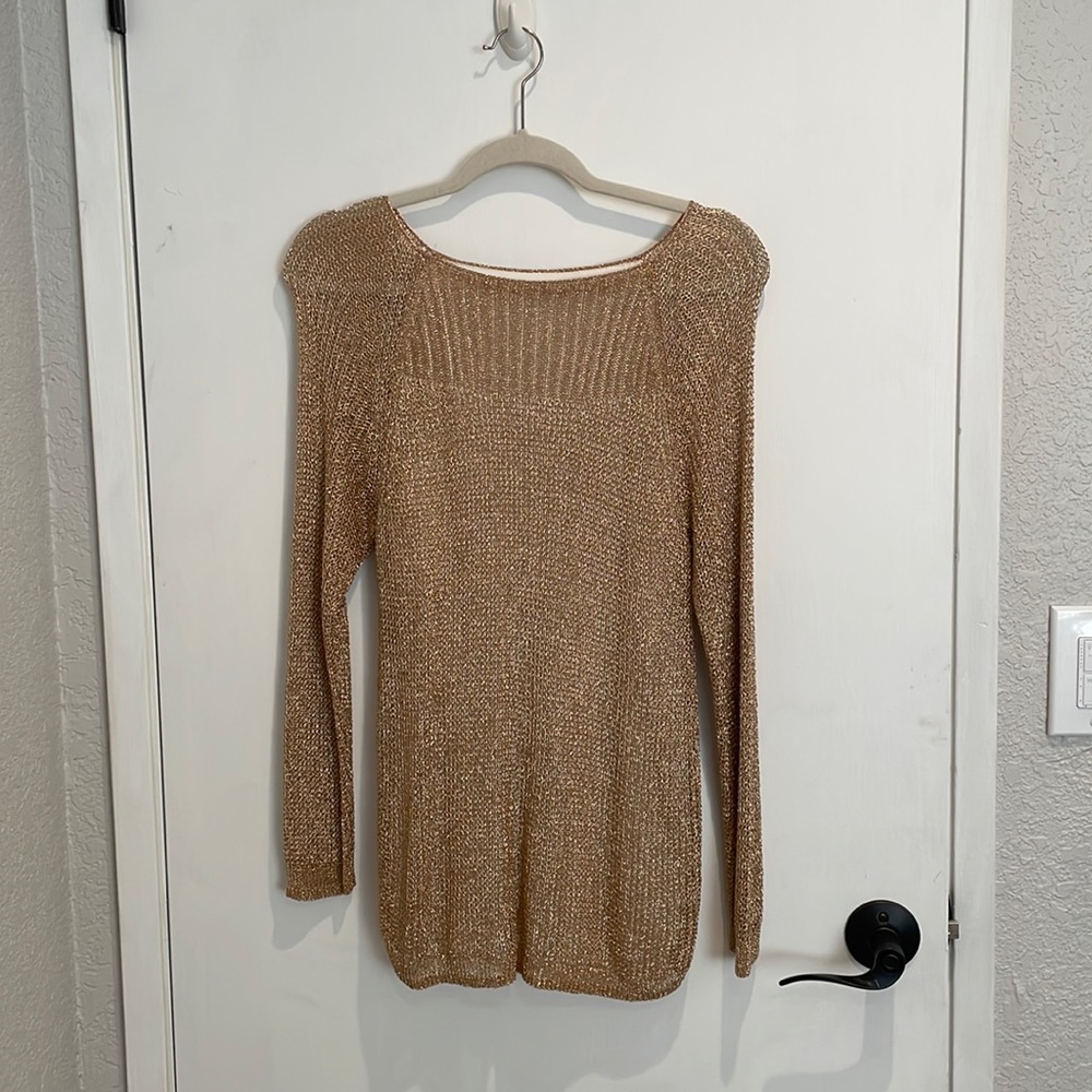 Long-Sleeved Gold Party Shirt